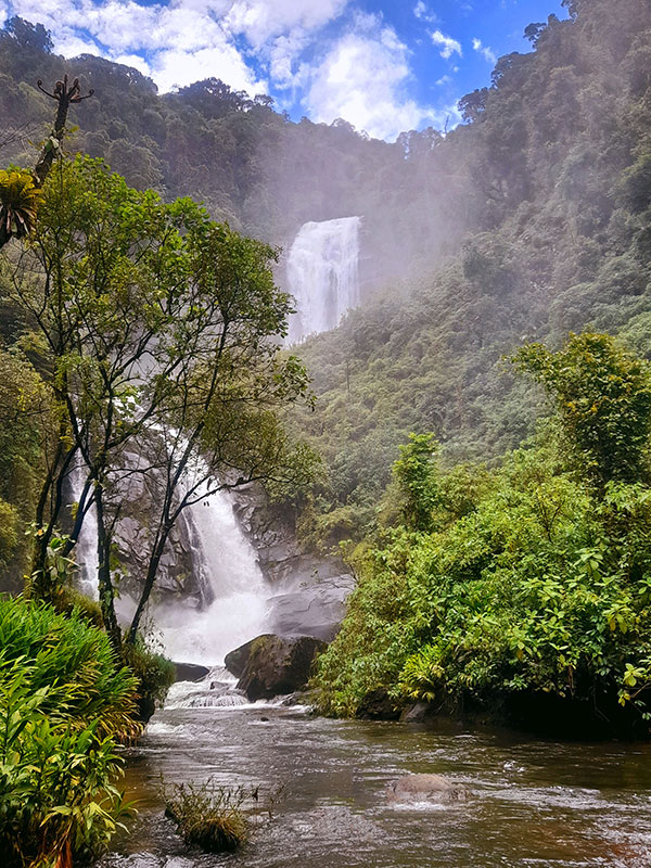 Veado Waterfall